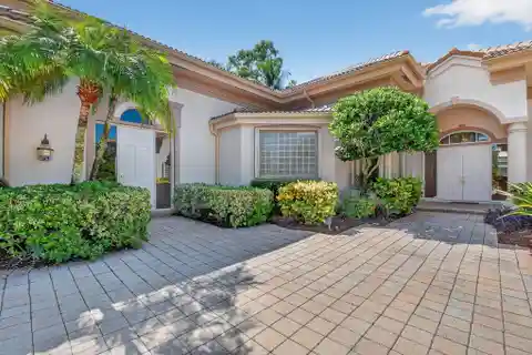 Sprawling Custom Ranch in Bear Lakes Estates