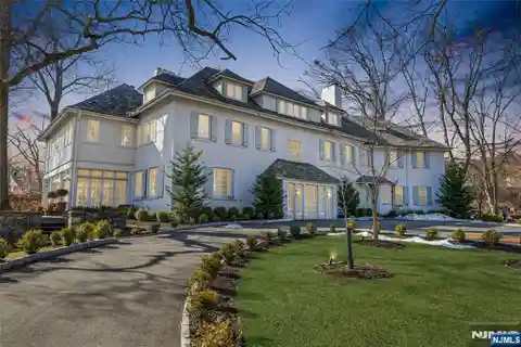 Historic Estate Blending Timeless Elegance and Modern Luxury
