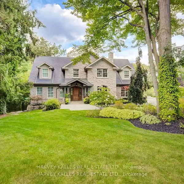 MAGNIFICENT CUSTOM ESTATE IN COVETED LORNE PARK