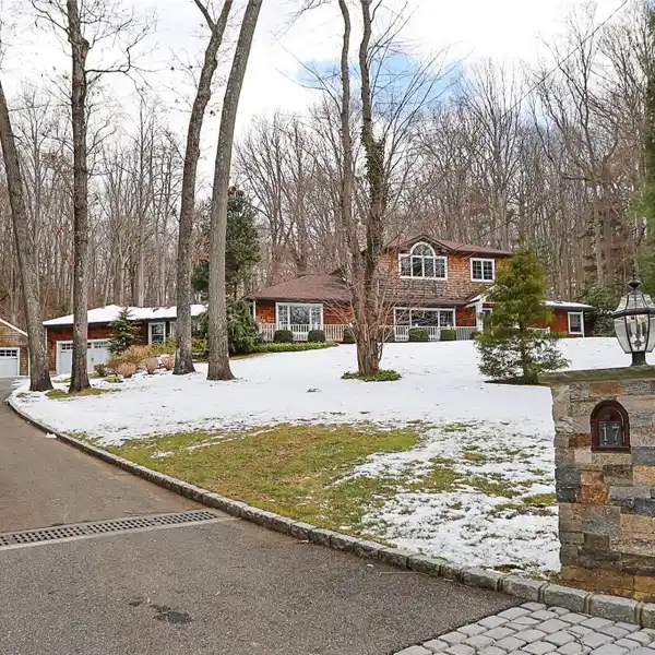 EXPANDED RANCH HOME COMBINING ELEGANCE AND MODERN AMENITIES