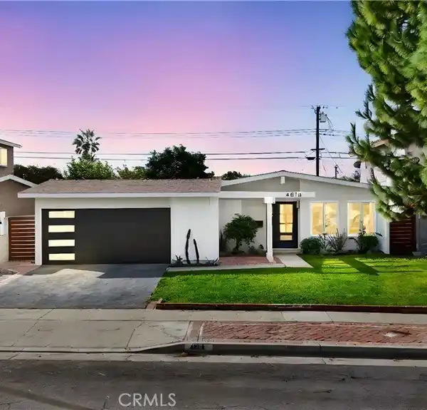 FULLY REIMAGINED MID-CENTURY MODERN HOME