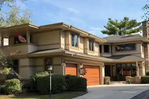 Expansive Stunning Residence