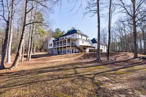 Custom-Built Private Lakeside Sanctuary