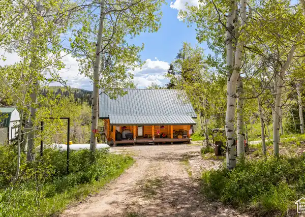 PRIVATE RETREAT IN TOLLGATE CANYON
