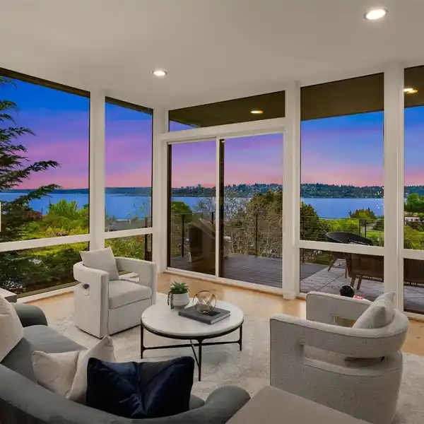 INSPIRING CONTEMPORARY HOME