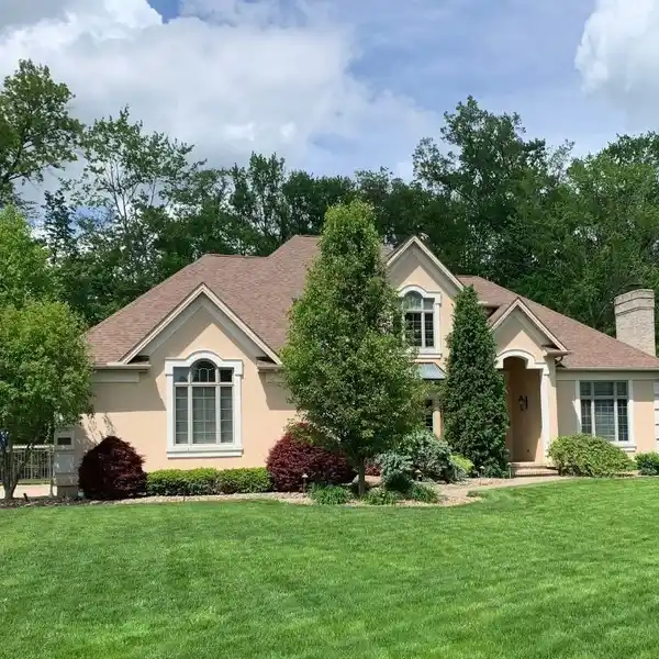 EXQUISITE RESIDENCE IN VILLA ROSA GARDENS