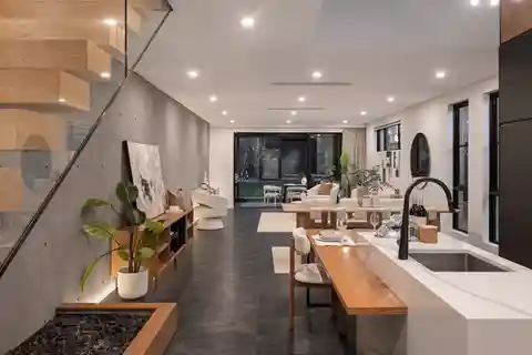 Cutting-Edge Designer Haven