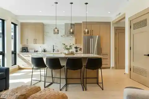 Stunning New Construction One-bedroom Residence