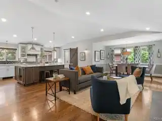 Beautifully Updated Southern Hills Ranch
