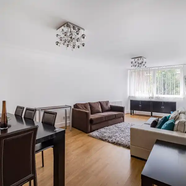 BEAUTIFULLY REFURBISHED TWO-BEDROOM APARTMENT
