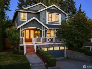 Beautifully Maintained Home in Laurelhurst