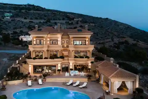 Peaceful Luxury Villa in Saronida