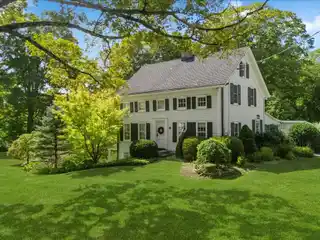 Lovingly Renovated Historic Estate