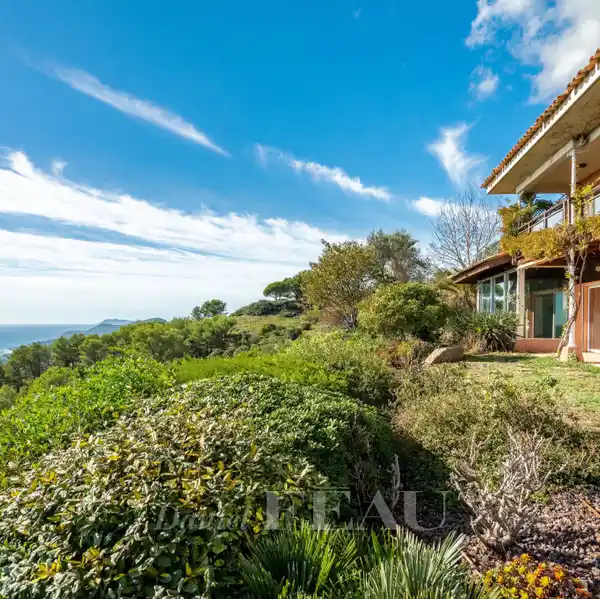 BEAUTIFUL VILLA WITH PANORAMIC MEDITERRANEAN VIEWS