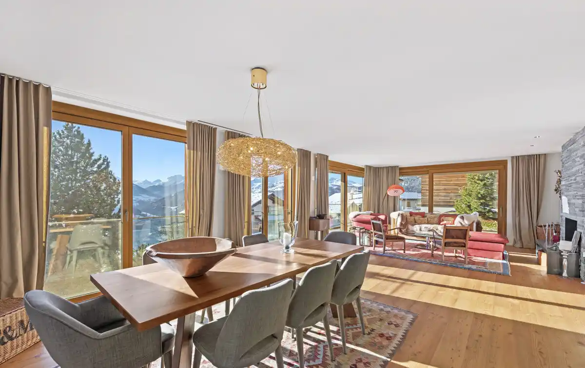 Stylish Holiday Apartment in Falera - Perfect for Upscale Living