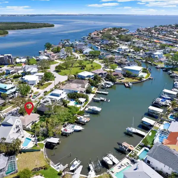 WATERFRONT LOT IN ARROWHEAD ESTATES