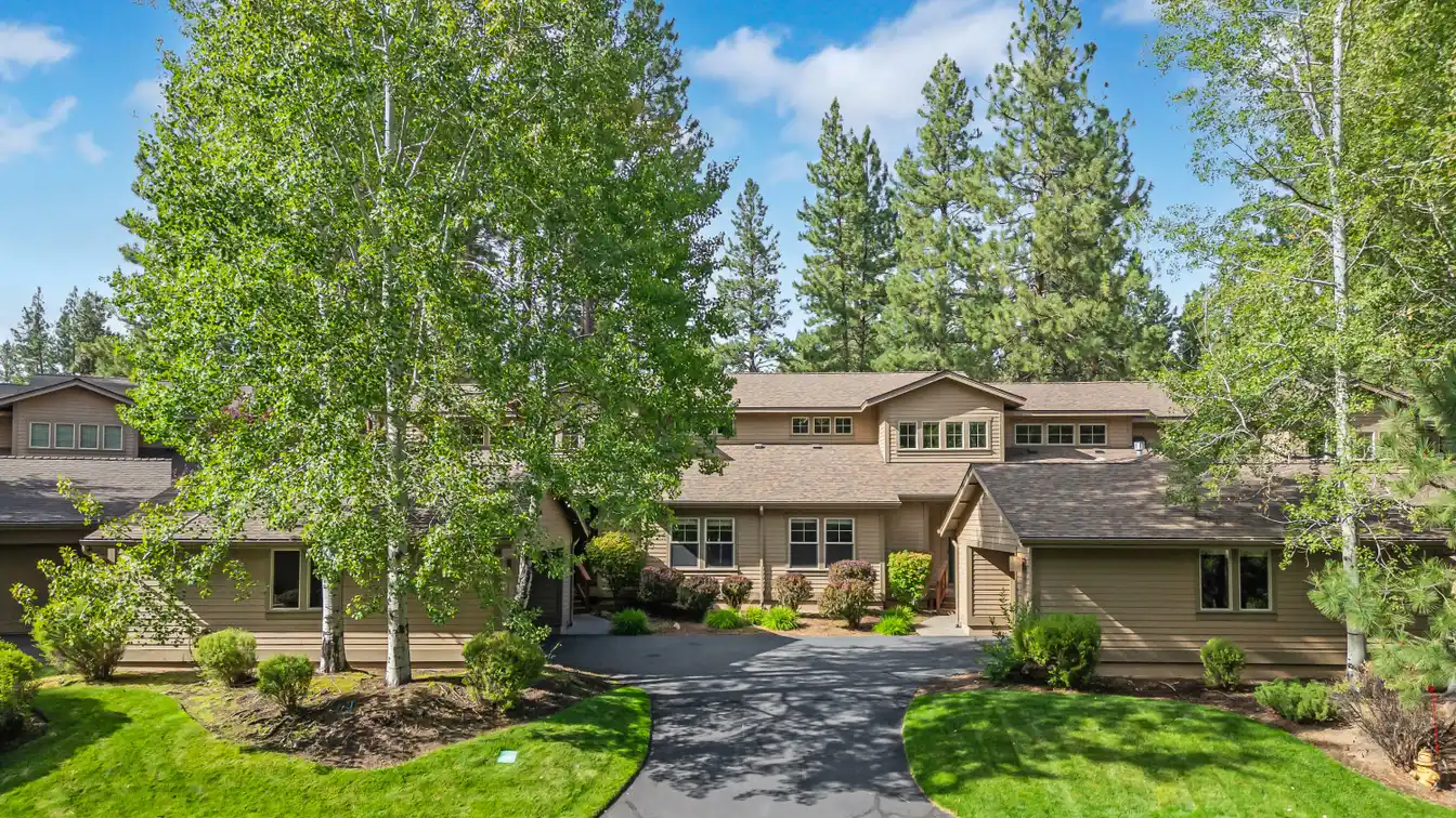 Spacious Townhome with a Beautiful View