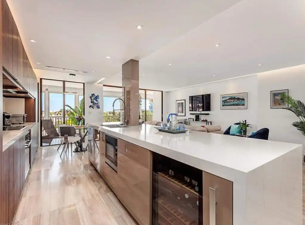 Exquisite Newly Renovated Home in Park Shore
