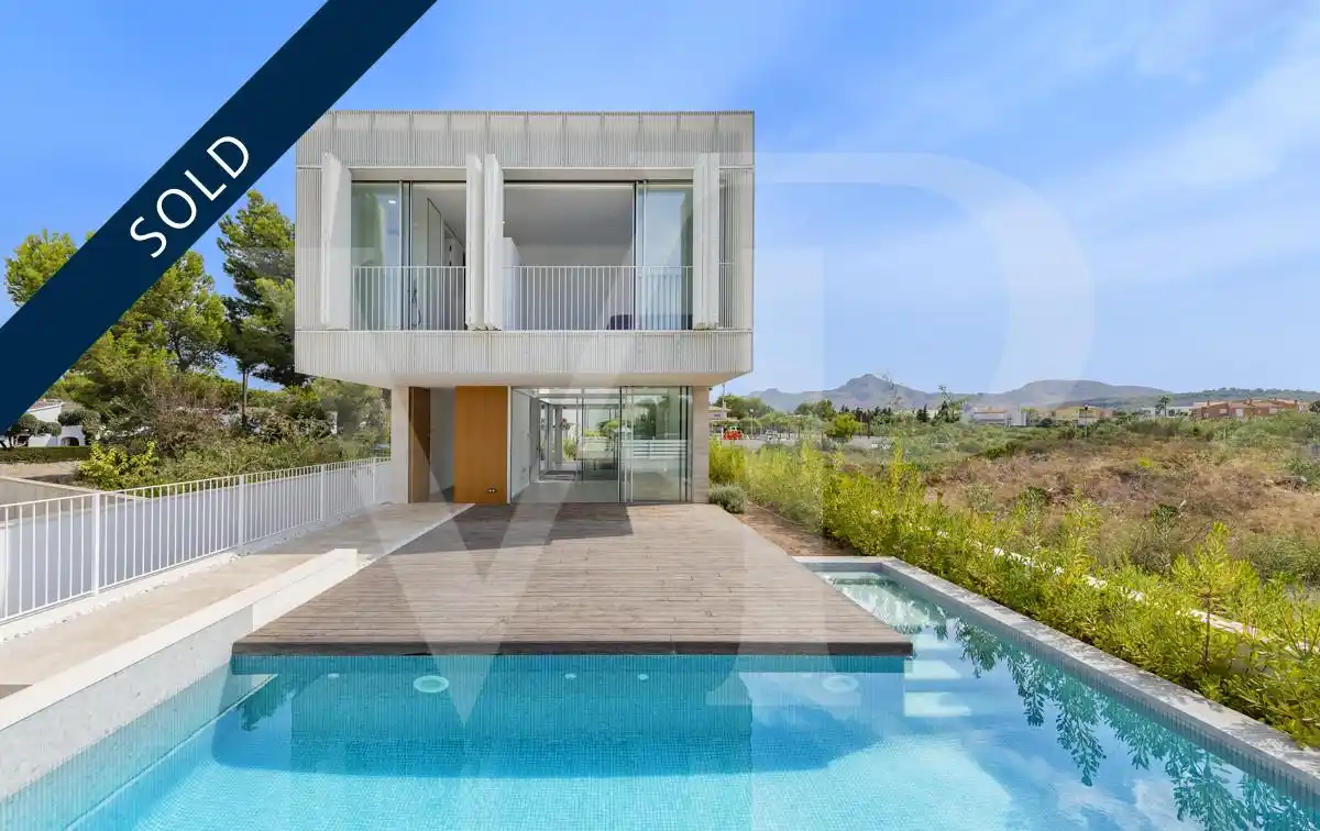 Modern Newly Built Villa with Large Pool in Alcudia