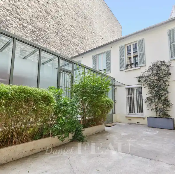 PEACEFUL LUXURY APARTMENT NEAR THE INVALIDES DOME