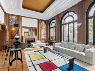 Recently Renovated Apartment Steps to Parc Monceau