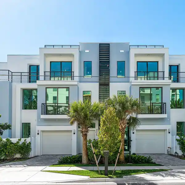 GORGEOUS CONTEMPORARY PROPERTY