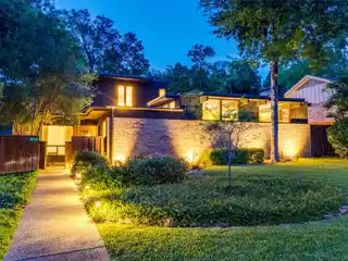 Exclusive Mid-Century Modern Home