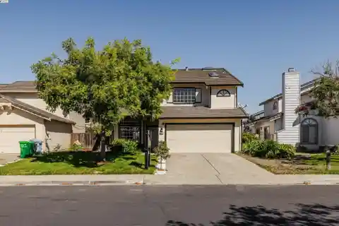 Modern Elegance with Acoustic Fireplace Charm