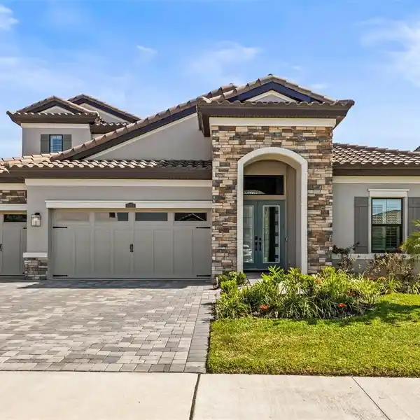 GORGEOUS HOME IN MIRADA