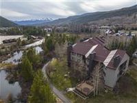 CONDO IN IDYLLIC SETTING