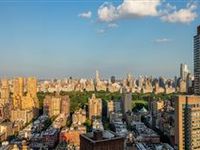 SENSATIONAL THREE BEDROOM OVERLOOKING CENTRAL PARK