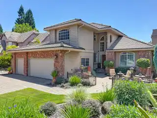 Thoughtful Design with Timeless Quality in Treelake Village