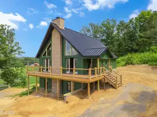 Luxury Mountain Oasis