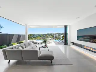 A World-Class Statement in Designer Luxury Living and Spectacular Entertaining