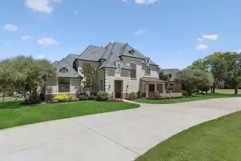 Amazing Seven-Acre Estate