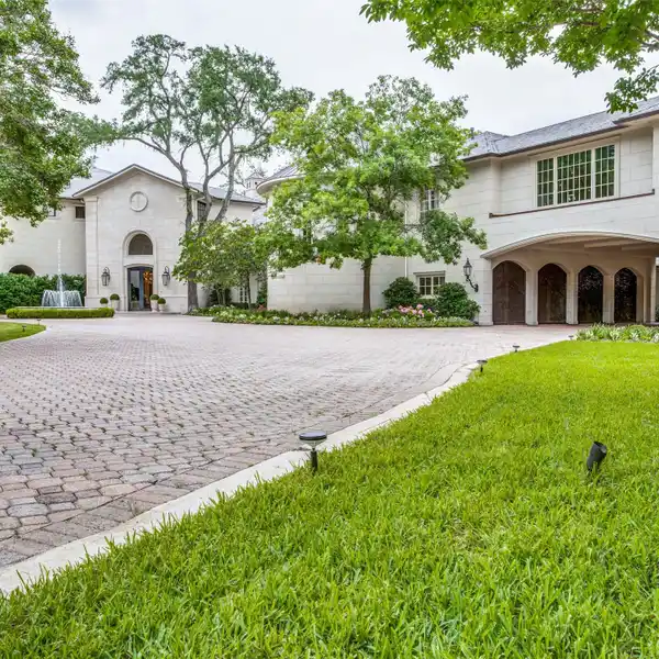 EXQUISITE ESTATE IN COVETED OLD PRESTON HOLLOW