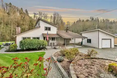 Gorgeous Custom Riverfront Home