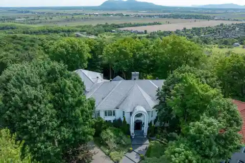 Executive Home Built at the Highest Point of Sommet-Trinite
