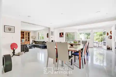 Contemporary Home on Expansive Wooded Property