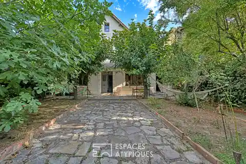 Fully Renovated 1920s Townhouse