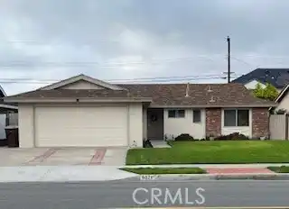 SPACIOUS SINGLE-LEVEL HOME IN SOUGHT-AFTER GARDEN PARK