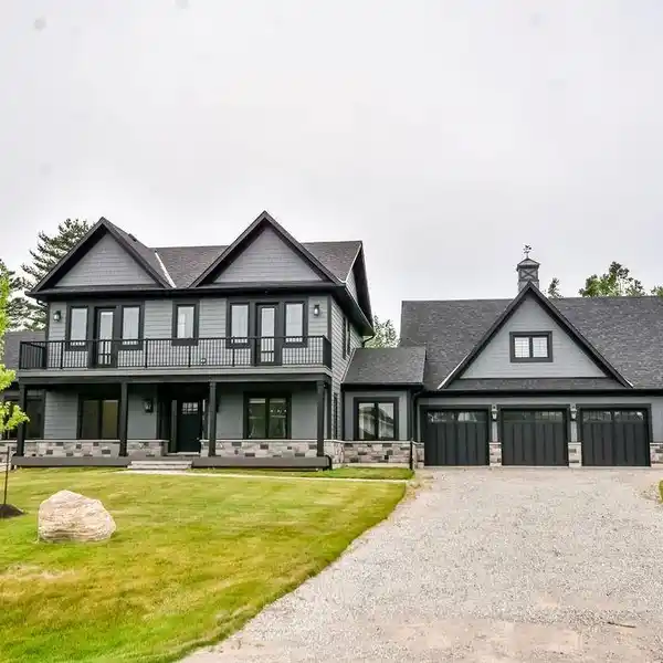 CUSTOM ELEGANCE BACKING ONTO LUSH GREEN SPACE