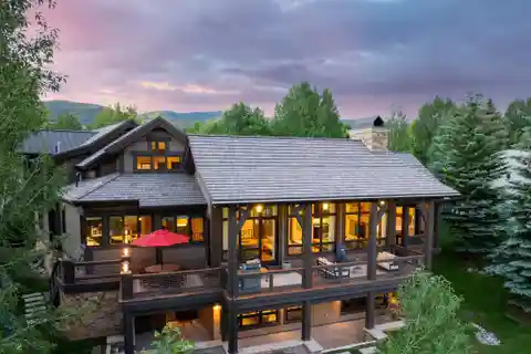 Elegant Golf Course Home with Expansive Mountain Views