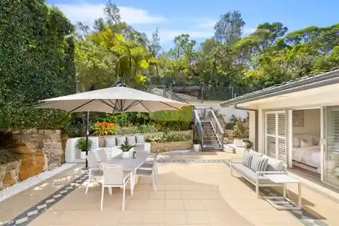 Sweeping Views and Sunlit Living in Collaroy Haven