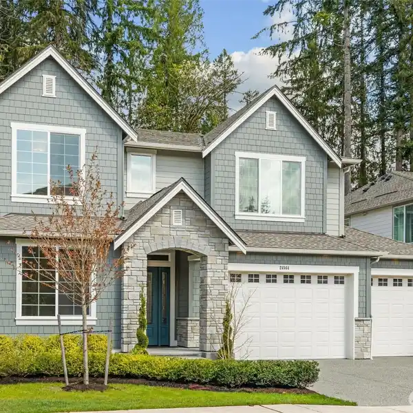 RARE MURRAY FRANKLYN RESALE IN COVETED KENSINGTON
