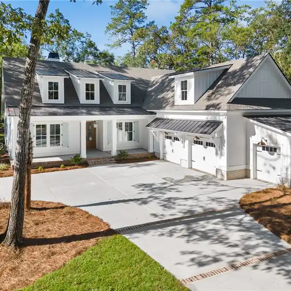 GORGEOUS LOWCOUNTRY ARCHITECTURE TO BE BUILT IN HAMPTON HALL