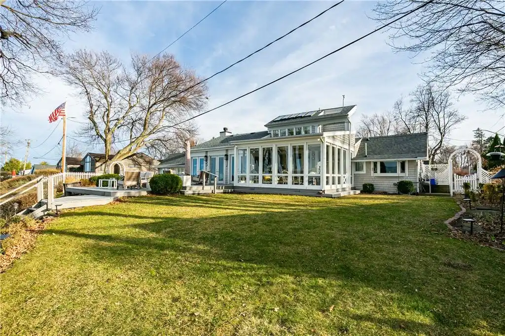 Prime Waterfront Estate