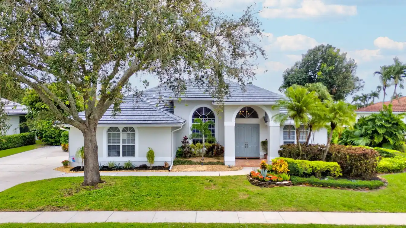 Gorgeous Residence on the Wanderers Golf Course