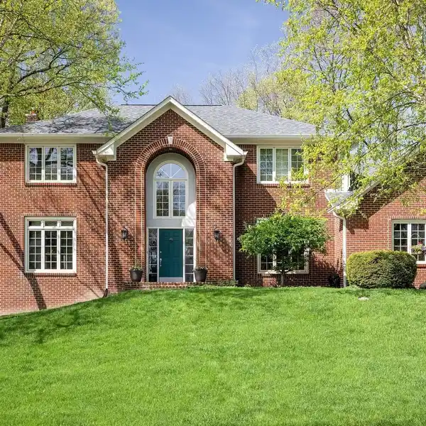 TIMELESS ELEGANCE IN COVETED COMMUNITY