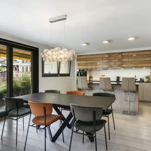 OUTSTANDING APARTMENT IN THE HEART OF DOWNTOWN